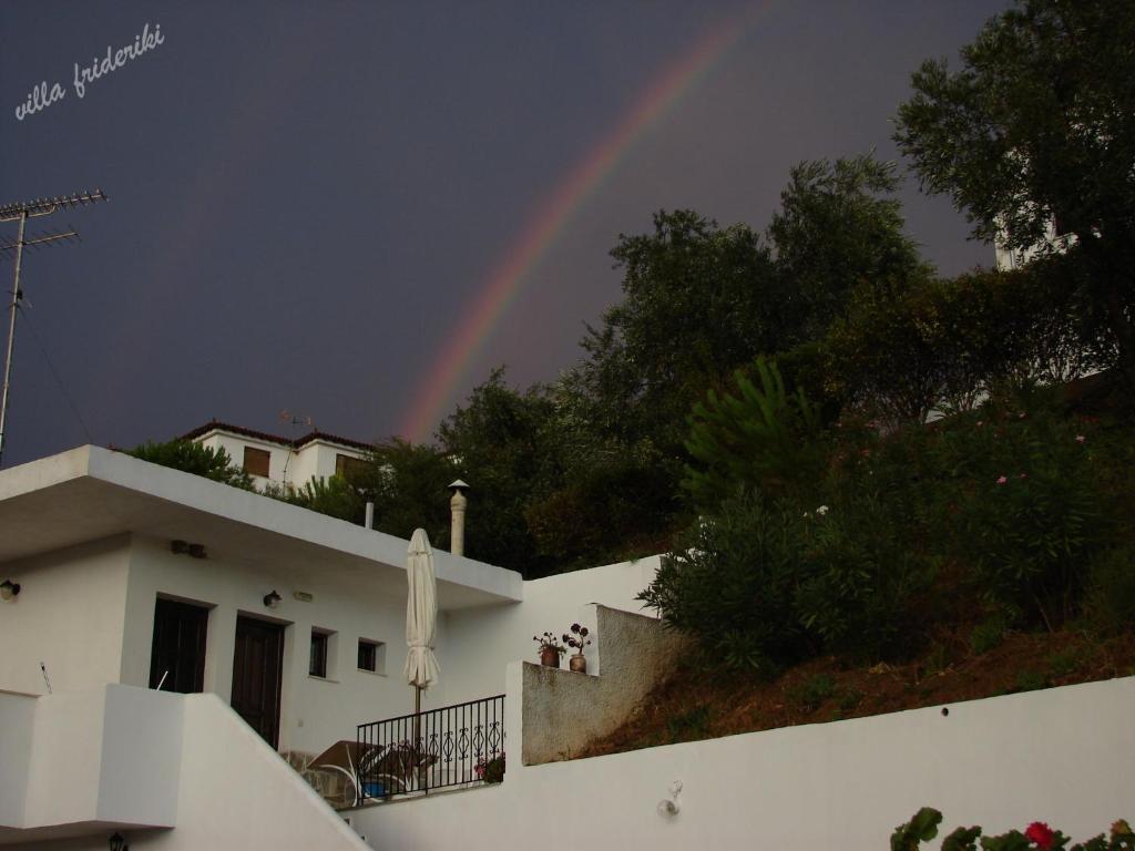 Villa Frideriki أغيا باراسكيفي الغرفة الصورة